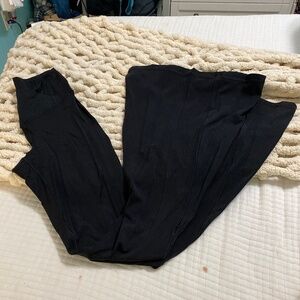 Aerie black flared leggings